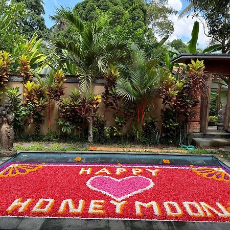 Ubud Suarga Private Pool Villa エクステリア 写真
