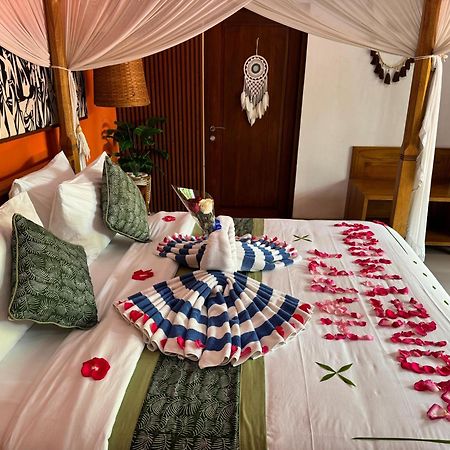 Ubud Suarga Private Pool Villa エクステリア 写真