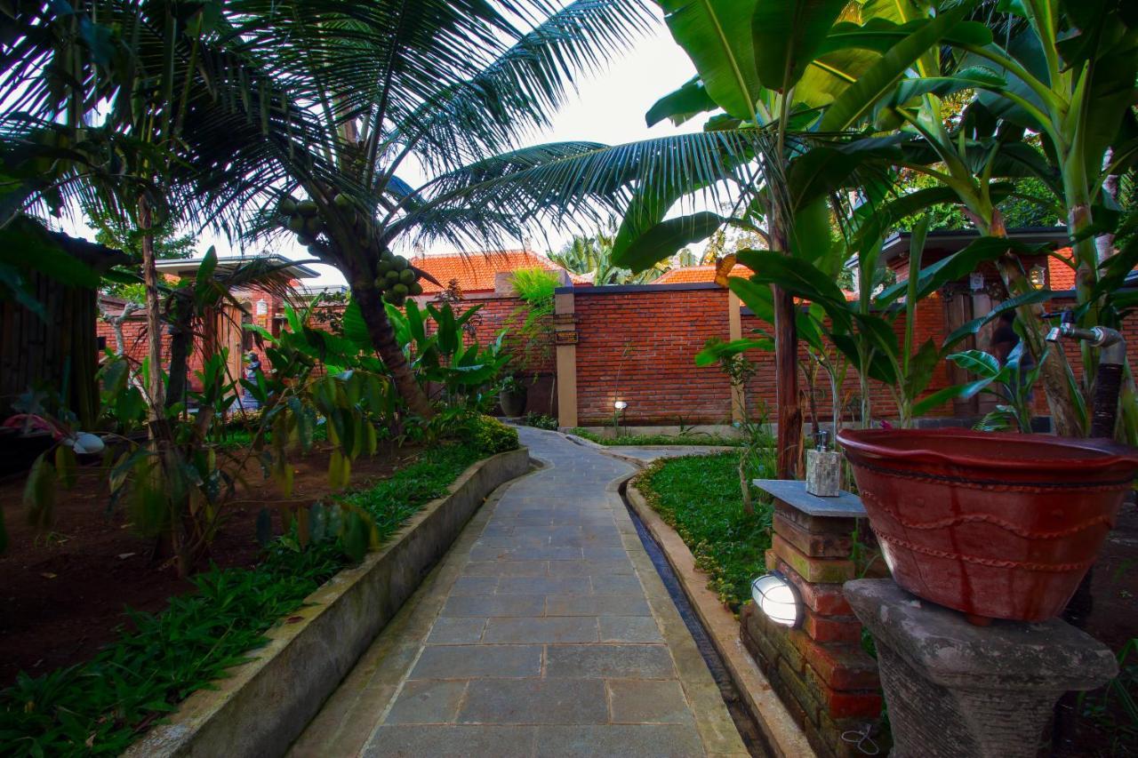 Ubud Suarga Private Pool Villa エクステリア 写真