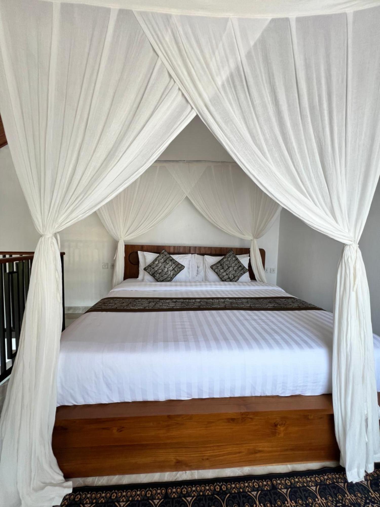Ubud Suarga Private Pool Villa エクステリア 写真
